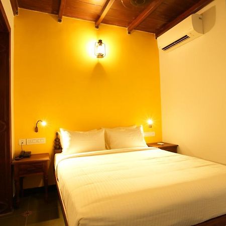日落湾酒店 Fort Kochi 外观 照片