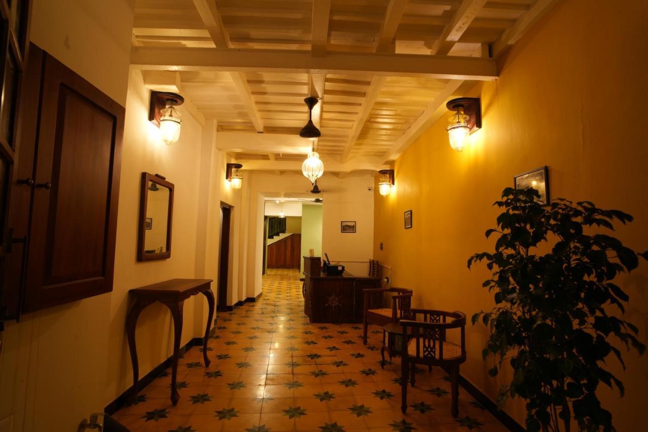 日落湾酒店 Fort Kochi 外观 照片