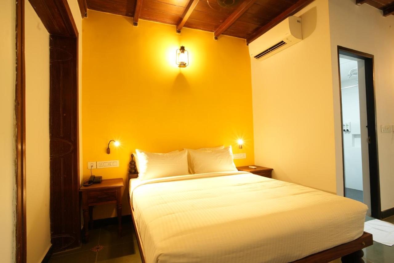 日落湾酒店 Fort Kochi 外观 照片